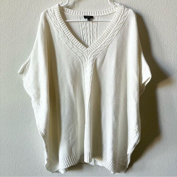 Talbots Cream Cable Knit Boxy Oversized Minimalist Contemporary Poncho Sweater M - Picture 1 of 6
